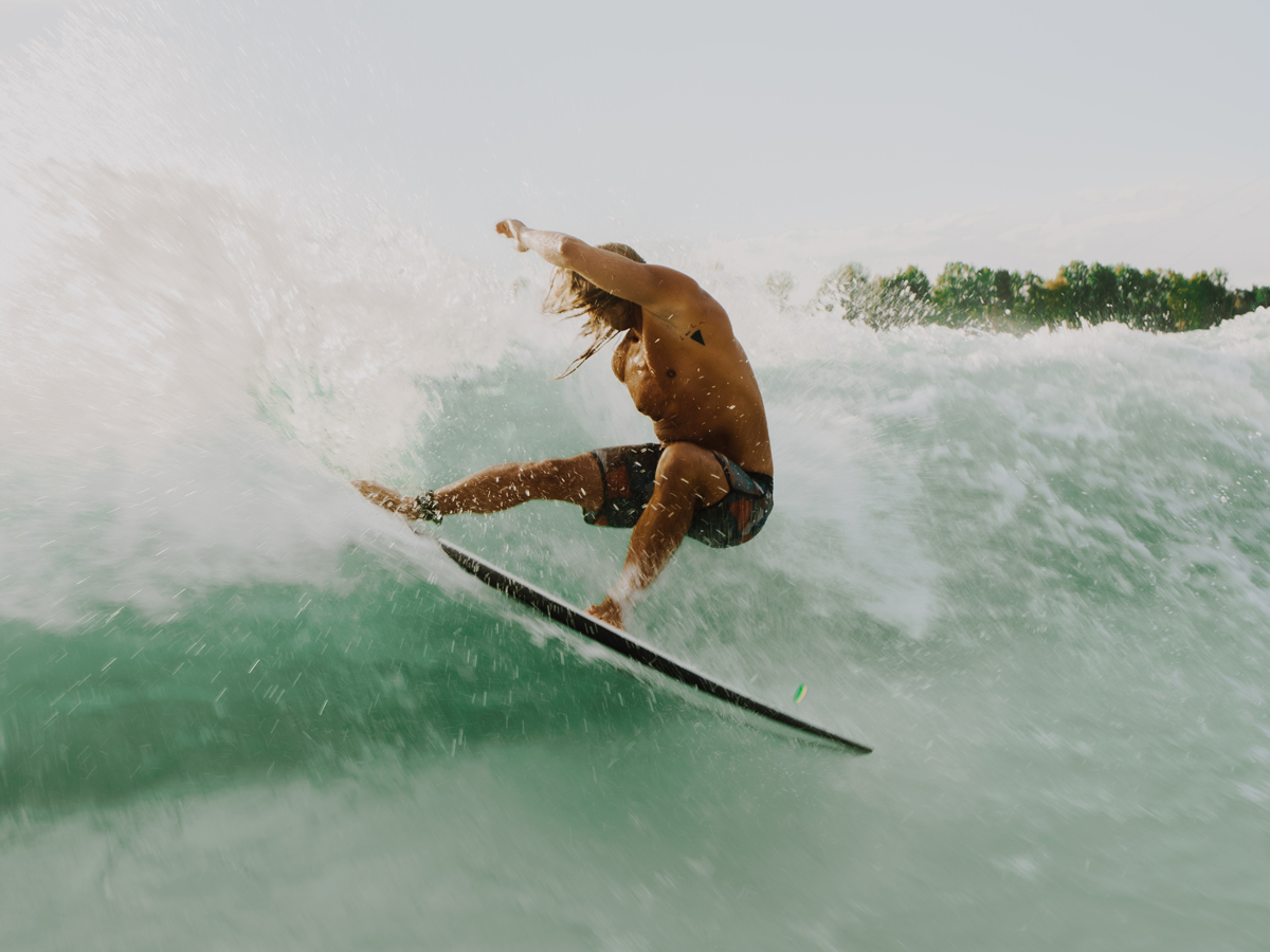 Lorenzo Castagna surfing at the No Suf Setz Pro on the UNIT Surf Pool